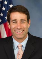 portrait of Garret Graves